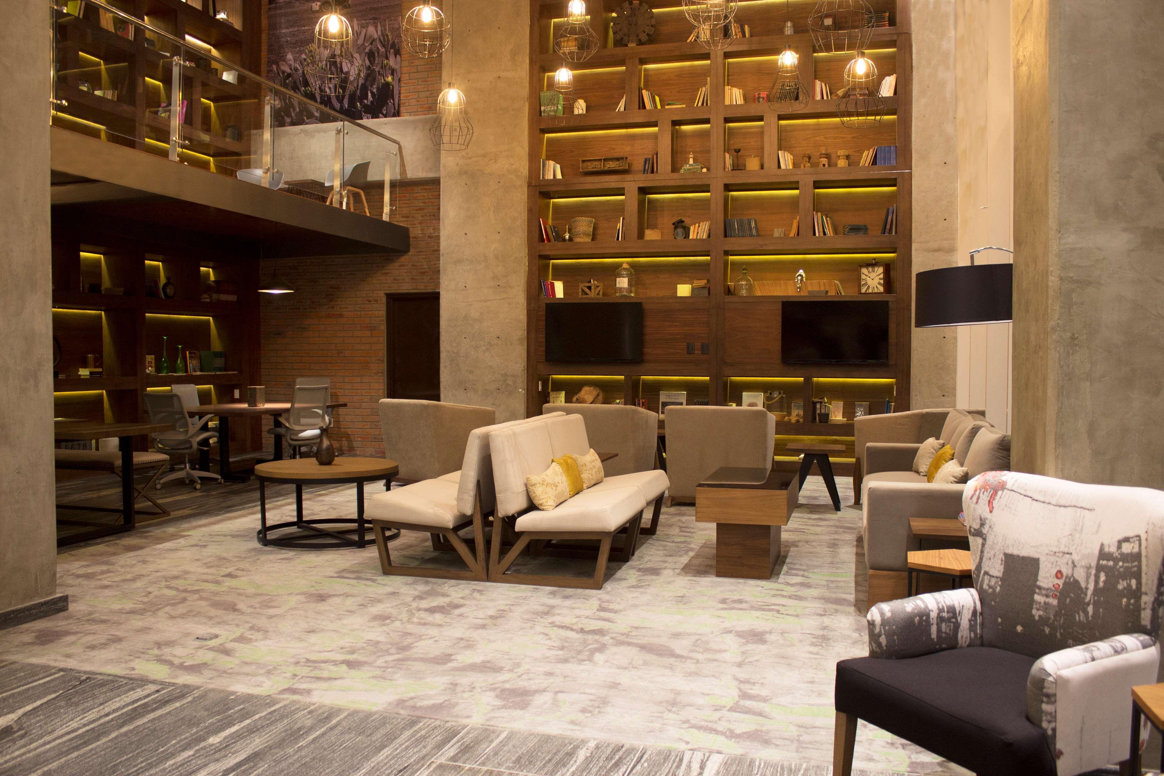 Fiesta Inn Suites Aeropuerto Del Bajio Silao Εξωτερικό φωτογραφία