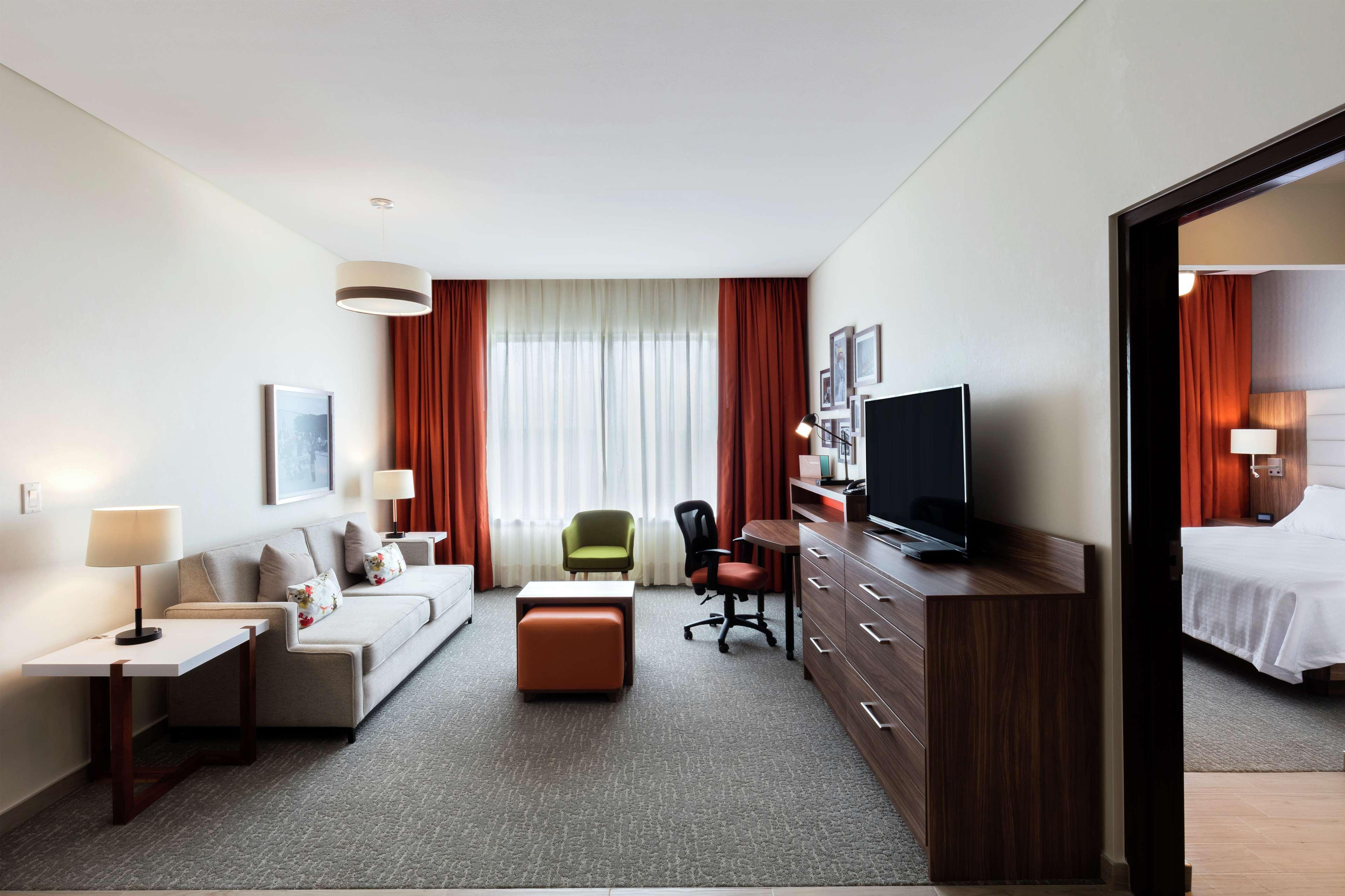 Fiesta Inn Suites Aeropuerto Del Bajio Silao Εξωτερικό φωτογραφία