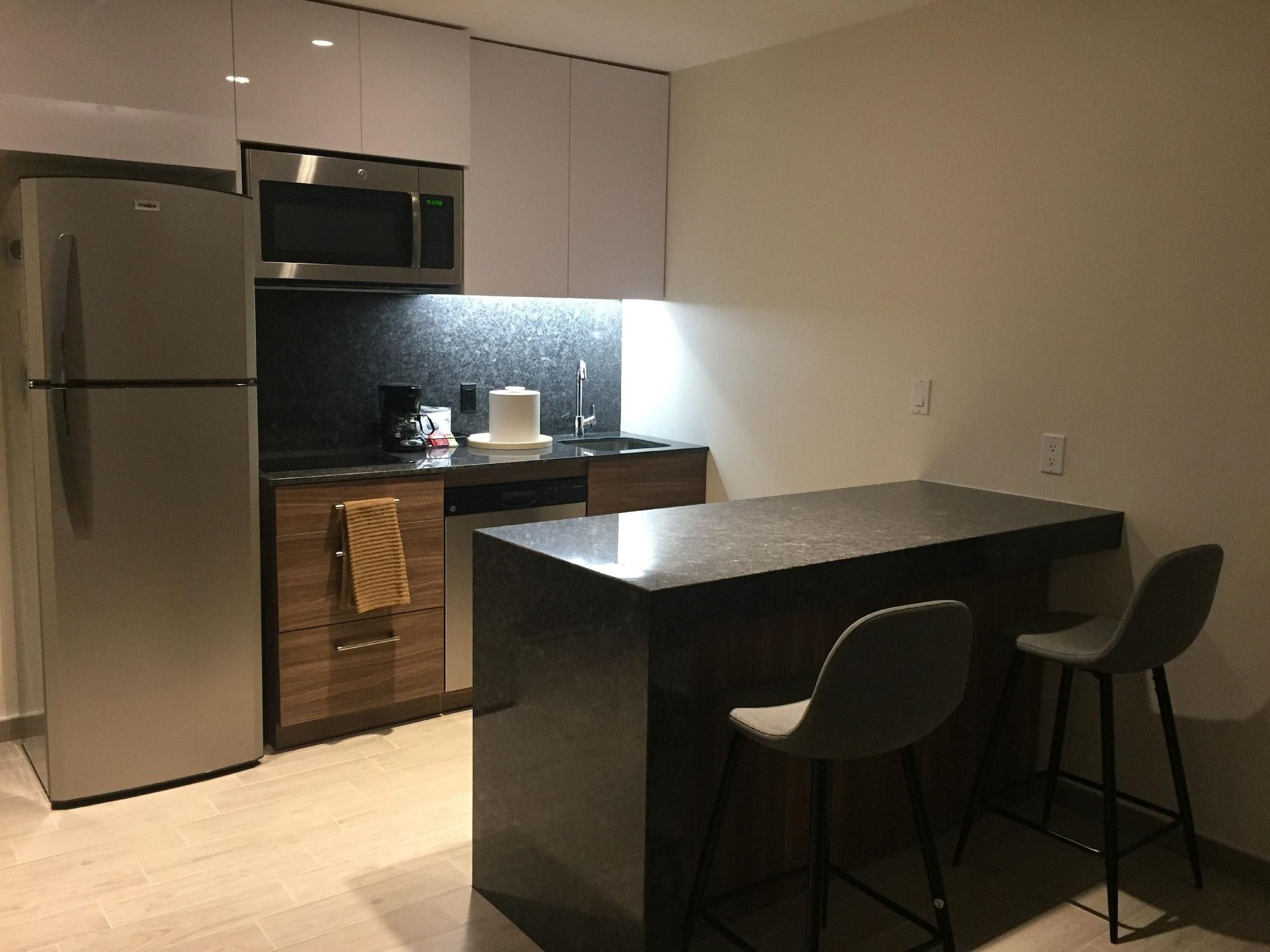 Fiesta Inn Suites Aeropuerto Del Bajio Silao Εξωτερικό φωτογραφία