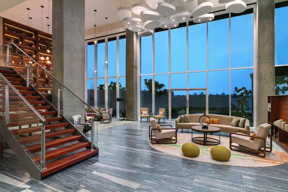 Fiesta Inn Suites Aeropuerto Del Bajio Silao Εξωτερικό φωτογραφία