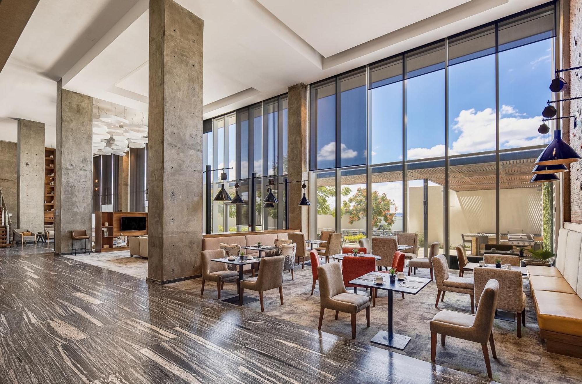 Fiesta Inn Suites Aeropuerto Del Bajio Silao Εξωτερικό φωτογραφία