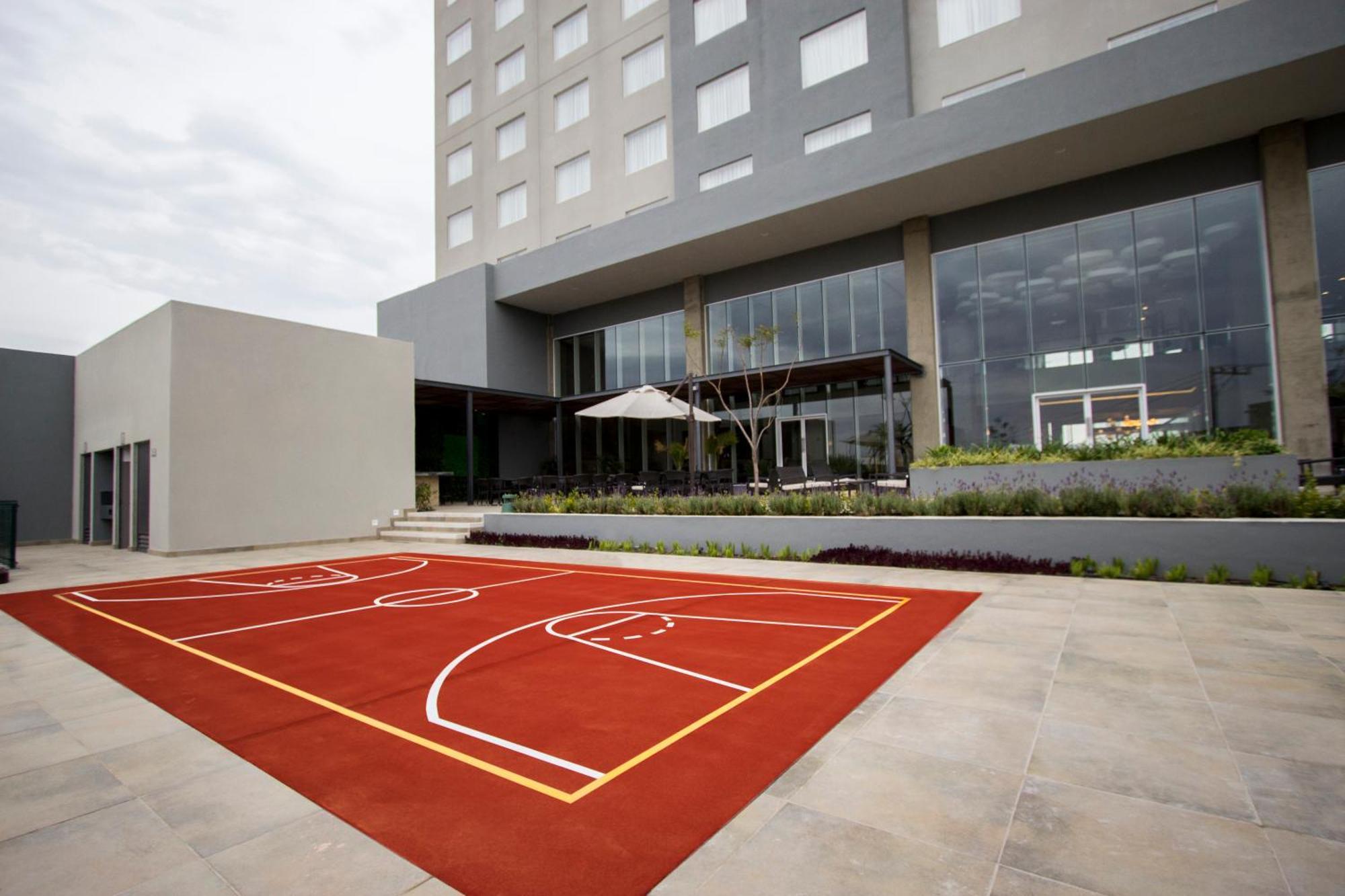 Fiesta Inn Suites Aeropuerto Del Bajio Silao Εξωτερικό φωτογραφία