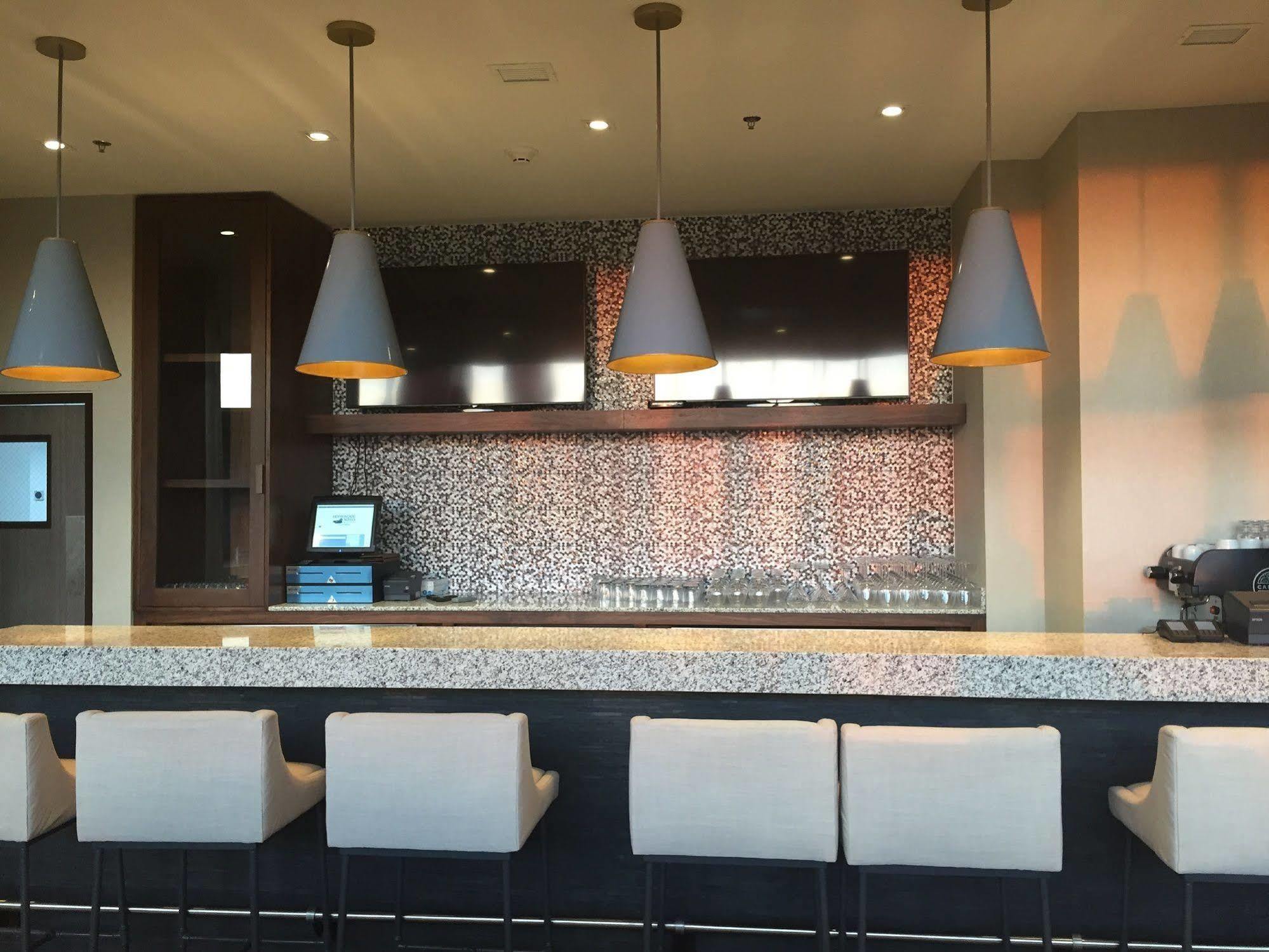 Fiesta Inn Suites Aeropuerto Del Bajio Silao Εξωτερικό φωτογραφία
